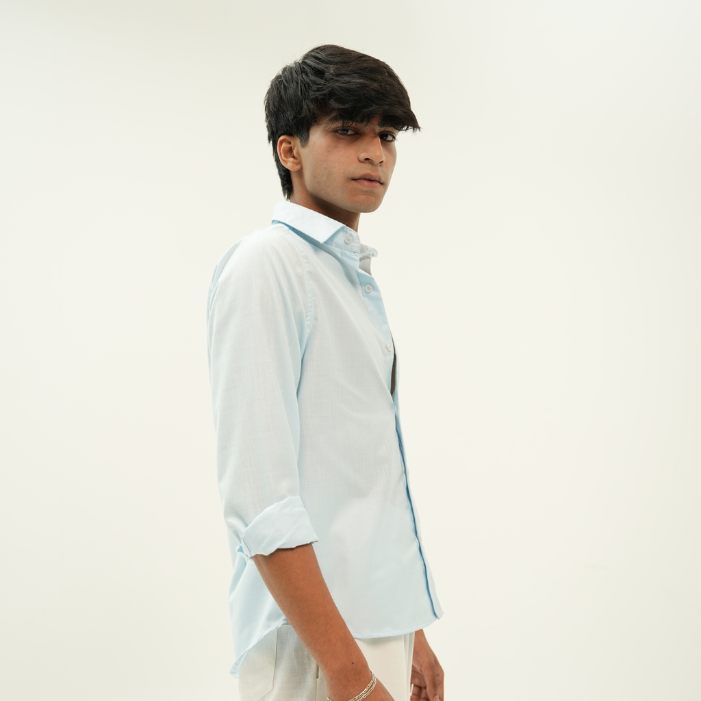 COASTEL SKY CROPPED LINEN SHIRT