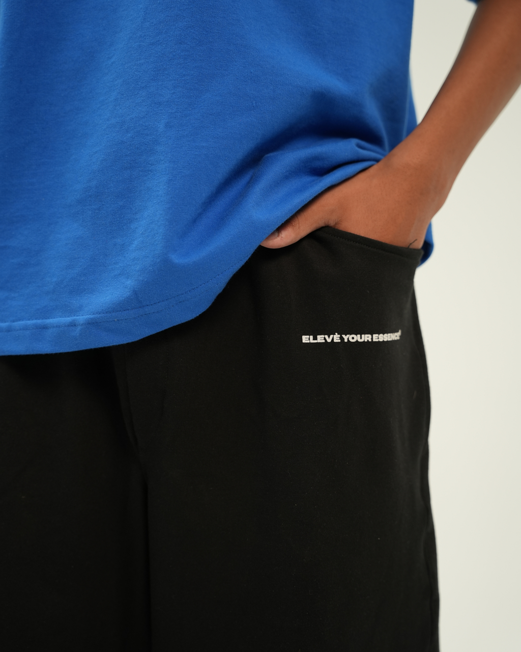BLACK BAGGY SWEATPANTS