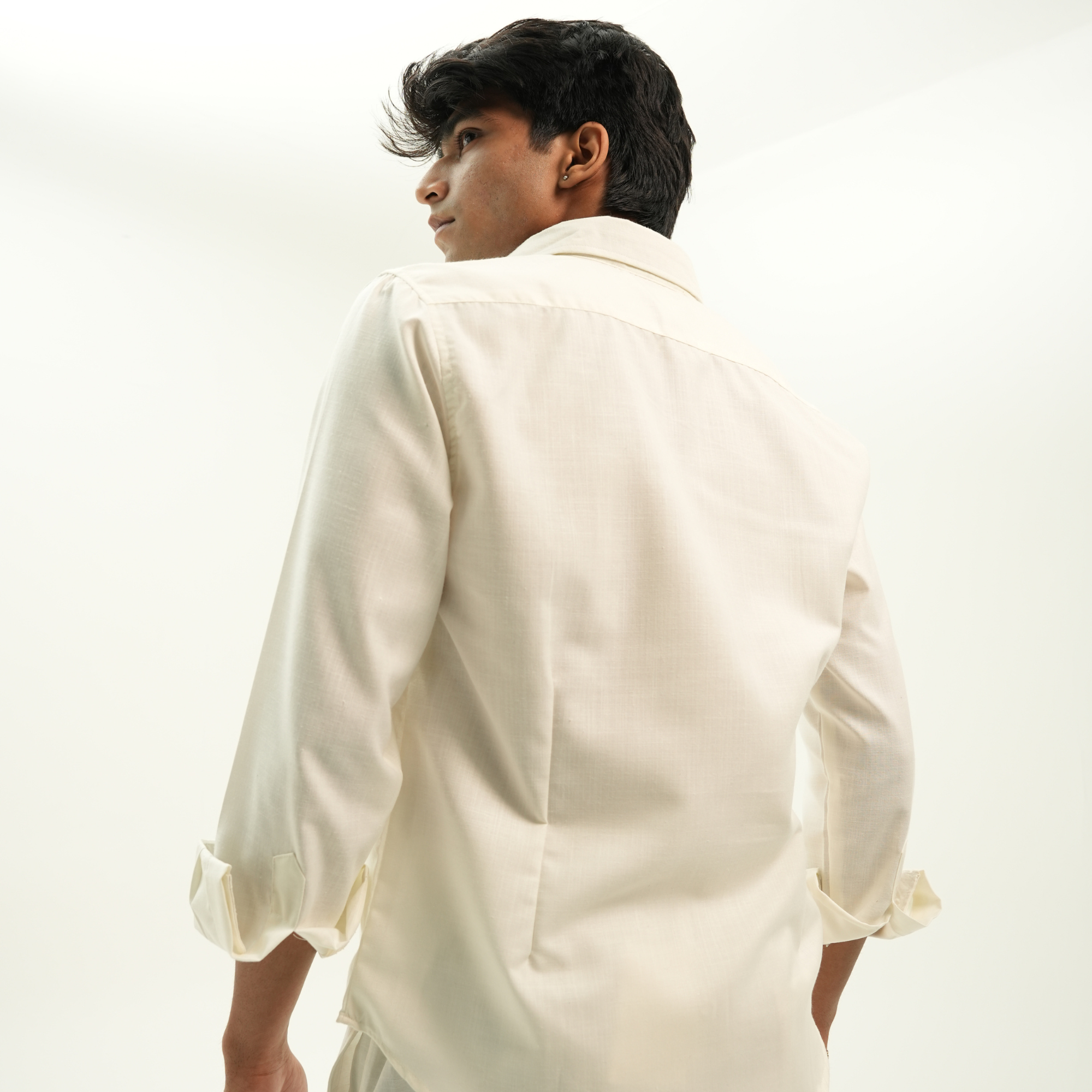 IVORY CROPPED LINEN SHIRT