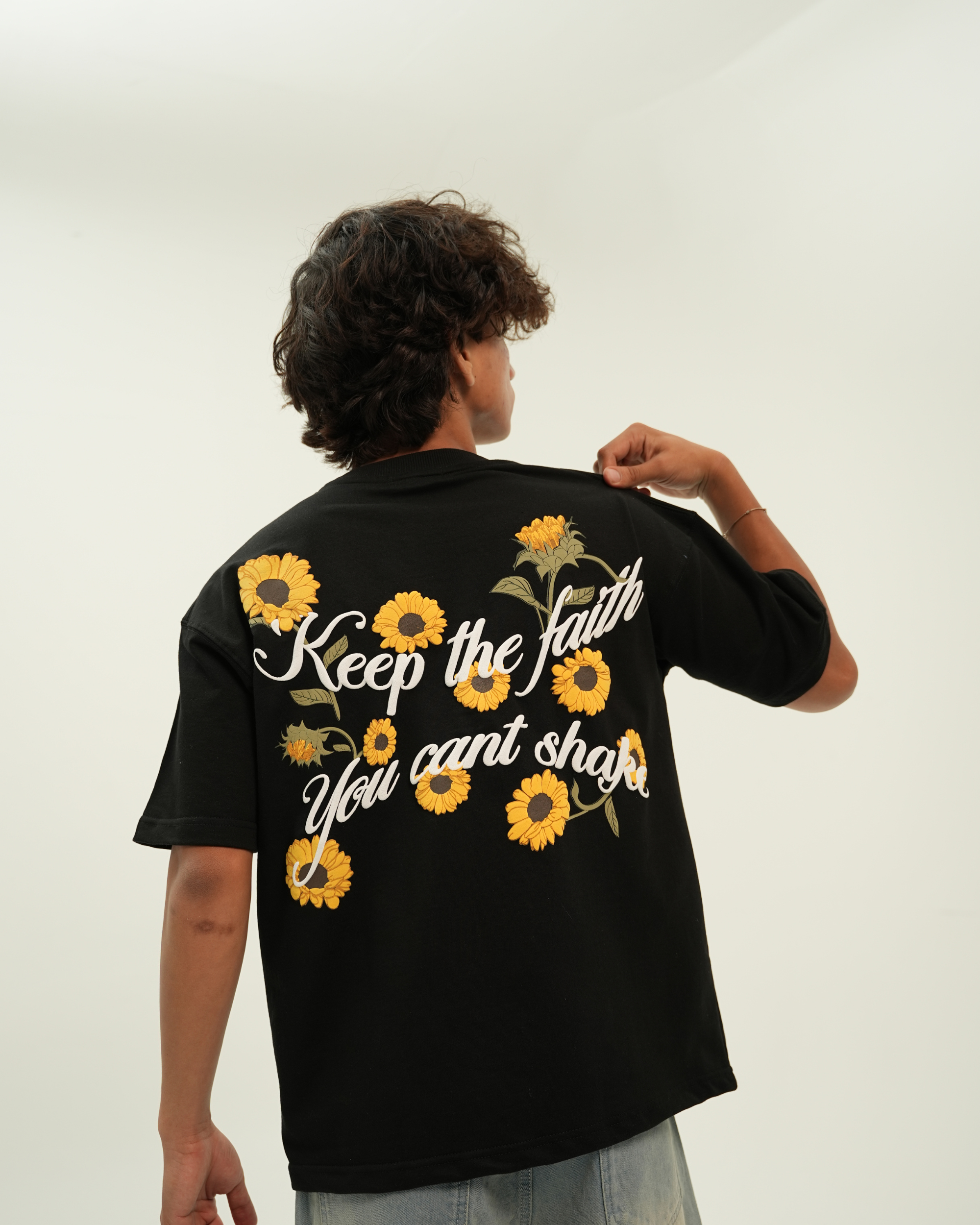FAITH IN BLOOM OVERSIZED T SHIRT