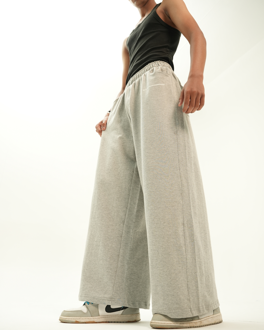 GREY MELANGE BAGGY SWEATPANTS